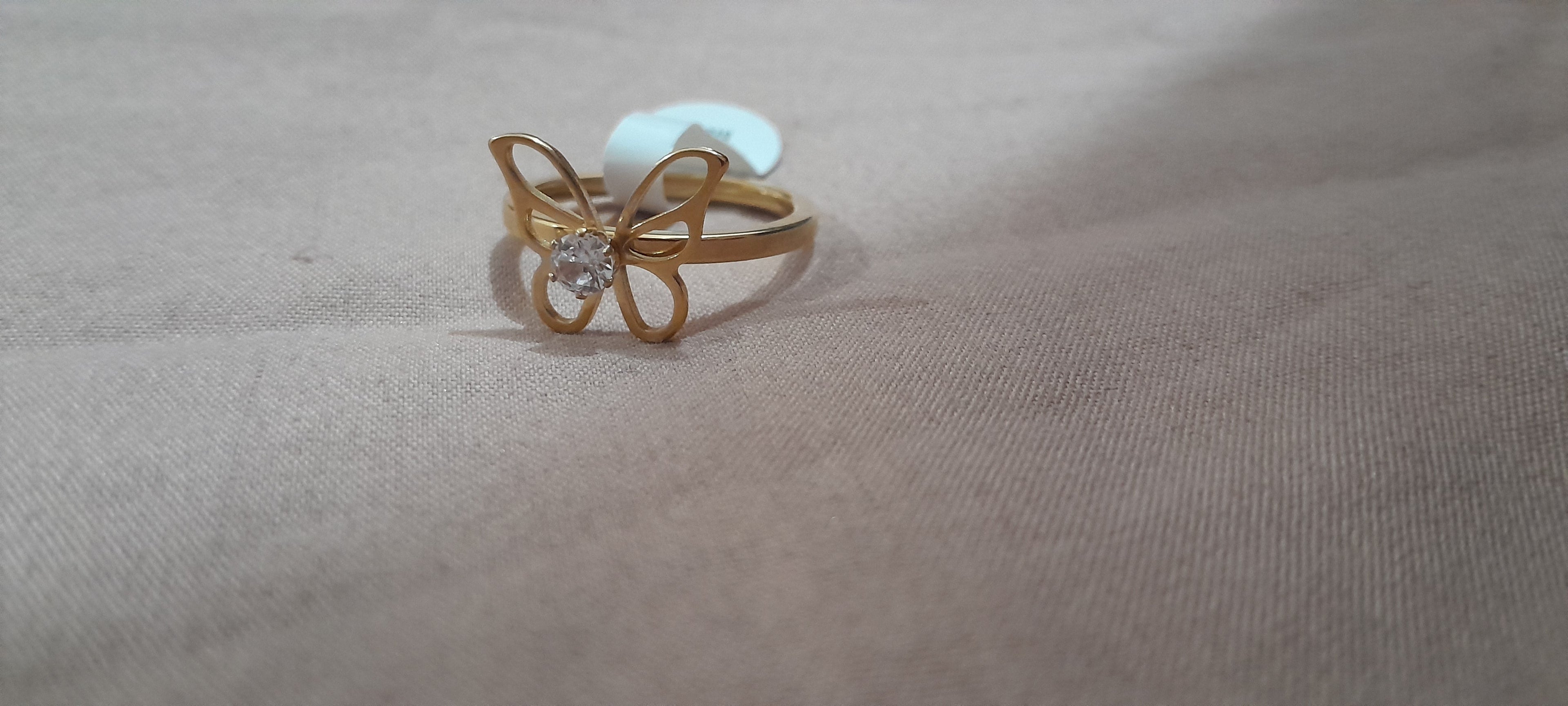 Anillo Mariposa Dorado con Circonita - foto original