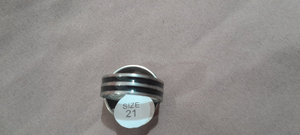 Anillo Masculino Negro con Líneas Plateadas - foto original
