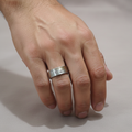 Anillo Masculino - mano de hombre